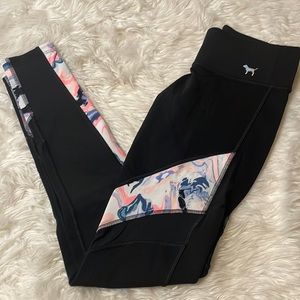 Victoria’s Secret Pink leggings